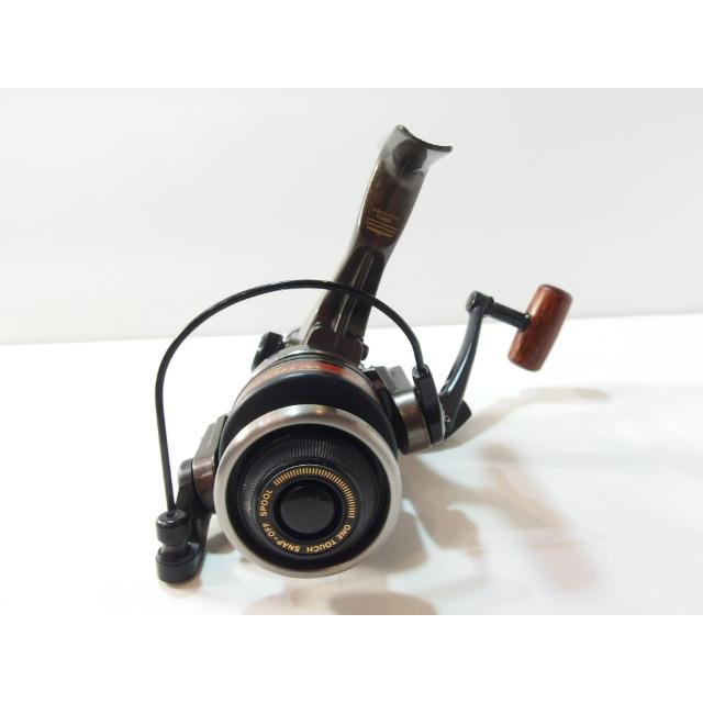 ダイワ ウィスカースピン GS-700RD スピニングリール Daiwa WHISKER