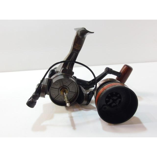 ダイワ ウィスカースピン GS-700RD スピニングリール Daiwa WHISKER