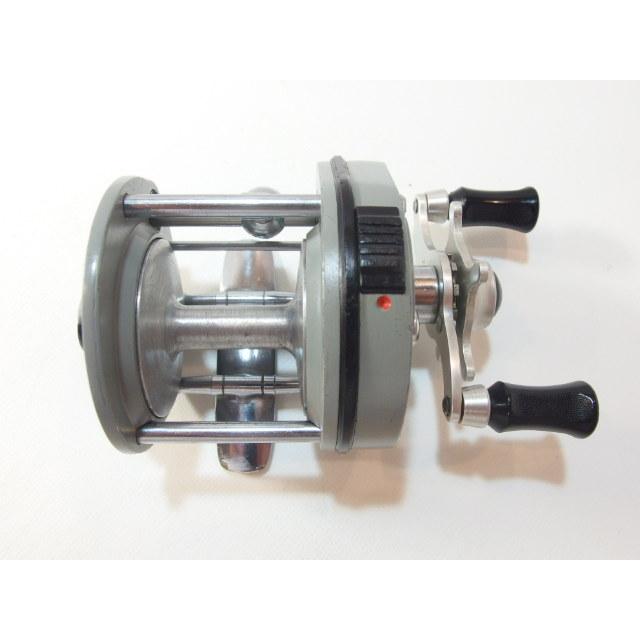 フルーガー シュープリーム 513 PFLUGER SUPREME フリースプール 右