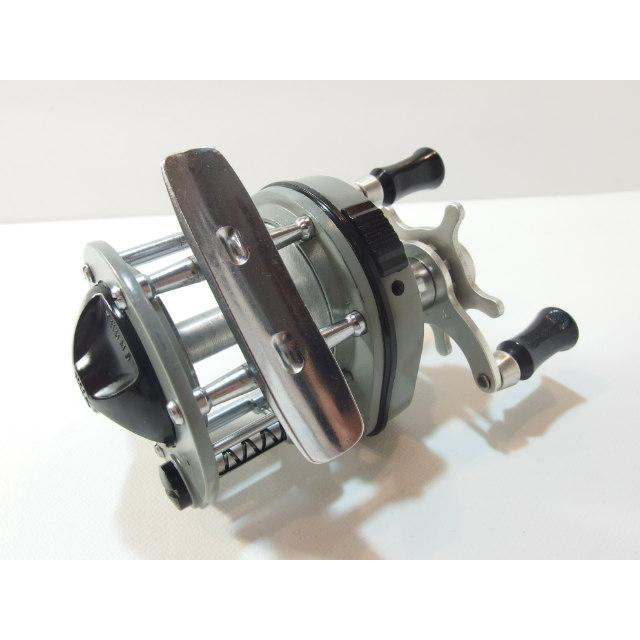 フルーガー シュープリーム 513 PFLUGER SUPREME フリースプール 右