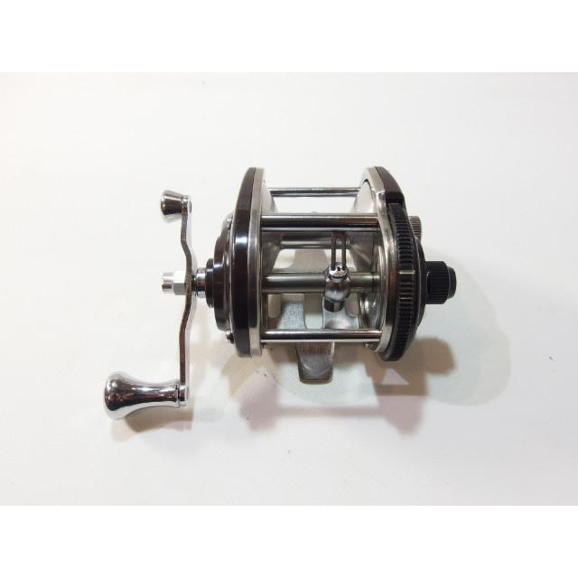 山根デラックスリール新品 シマノ DUX デミ 25 デラックス SHIMANO DUX DEMI DELUXE 右巻き