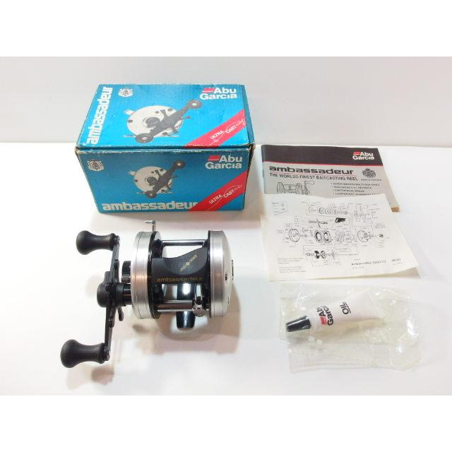 アブガルシア ABU アンバサダー 5500 C3 パーミング シルバー 右