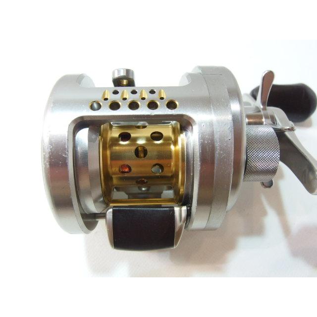 シマノ 04 カルカッタ コンクエスト 100DC SHIMANO CALCUTTA CONQUEST