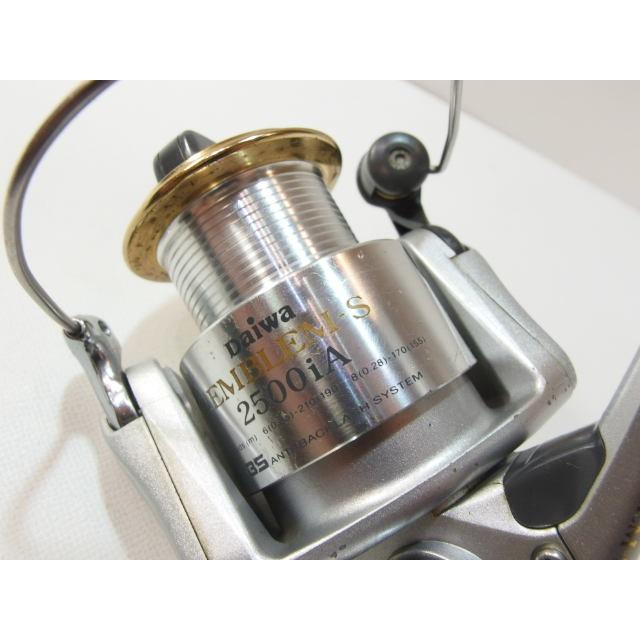 ダイワ エンブレム S 2500iA DAIWA EMBLEM-S スピニングリール
