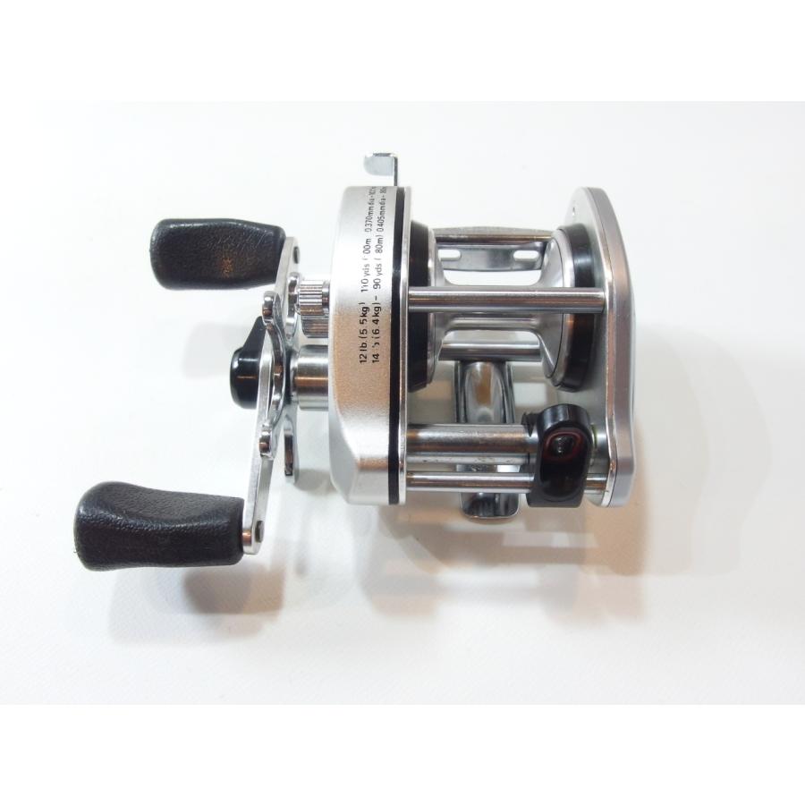 ダイワ ファントム ST-15 DAIWA Phantom ST 15 右巻き ベイトリール
