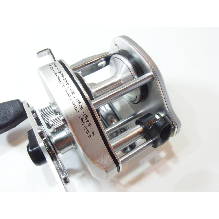 ダイワ ファントム ST-15 DAIWA Phantom ST 15 右巻き ベイトリール