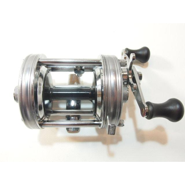 アブ アンバサダー 6500C シルバー ABU Ambassadeur 6500 C 右