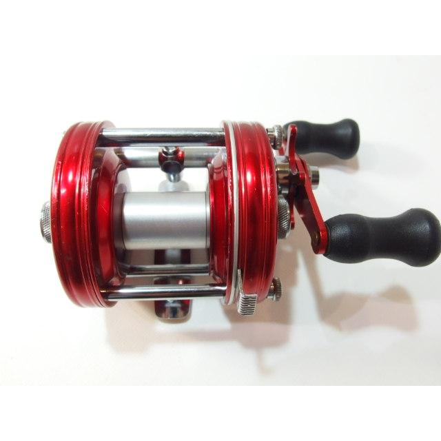 アブ アンバサダー 5000 赤 ABU Ambassadeur 右巻き ベイトリール