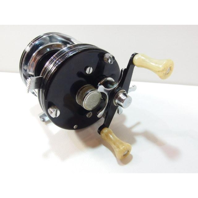 アブ アンバサダー 5000C 黒 ABU Ambassadeur 右巻き ベイトリール