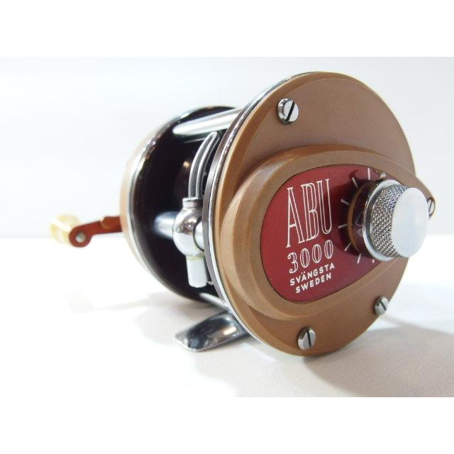 アブガルシア　ABU 3000 ベイトリール アブ 3000 ABU 右巻き ベイトリール オールドアブ (590-819 : ランブル