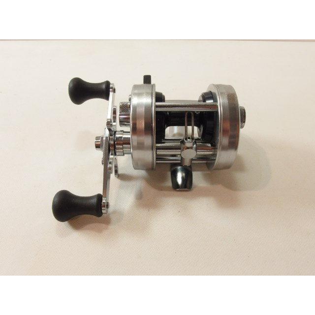 アブ Abu アンバサダー 2500c 右巻き ベイトリール 6 1136 Rf 6 1136 ランブルフィッシュ 通販 Yahoo ショッピング