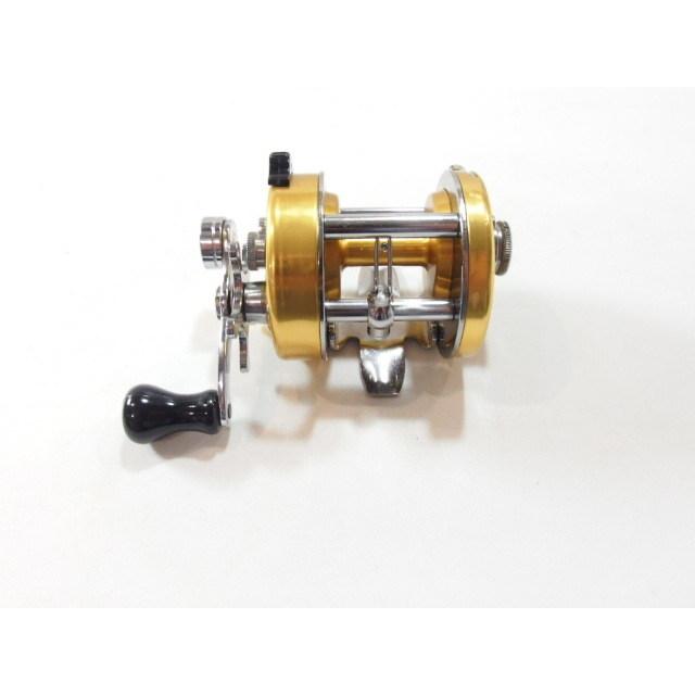 ペン PENN レベルマチック 920 右巻き ベイトリール (606-1032 ペン PENN レベルマチック 920 右巻き ベイトリール (606-1032