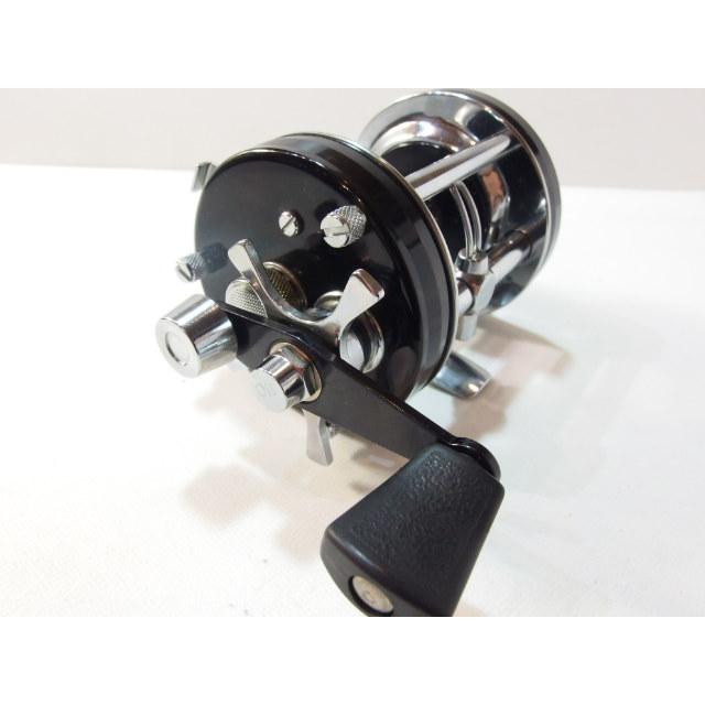 新品未使用　アブ　アンバサダー6000c 右巻き　アブガルシア　アンバサダー アブ ABU アンバサダー 6000C 黒 75年 右巻き ベイトリール