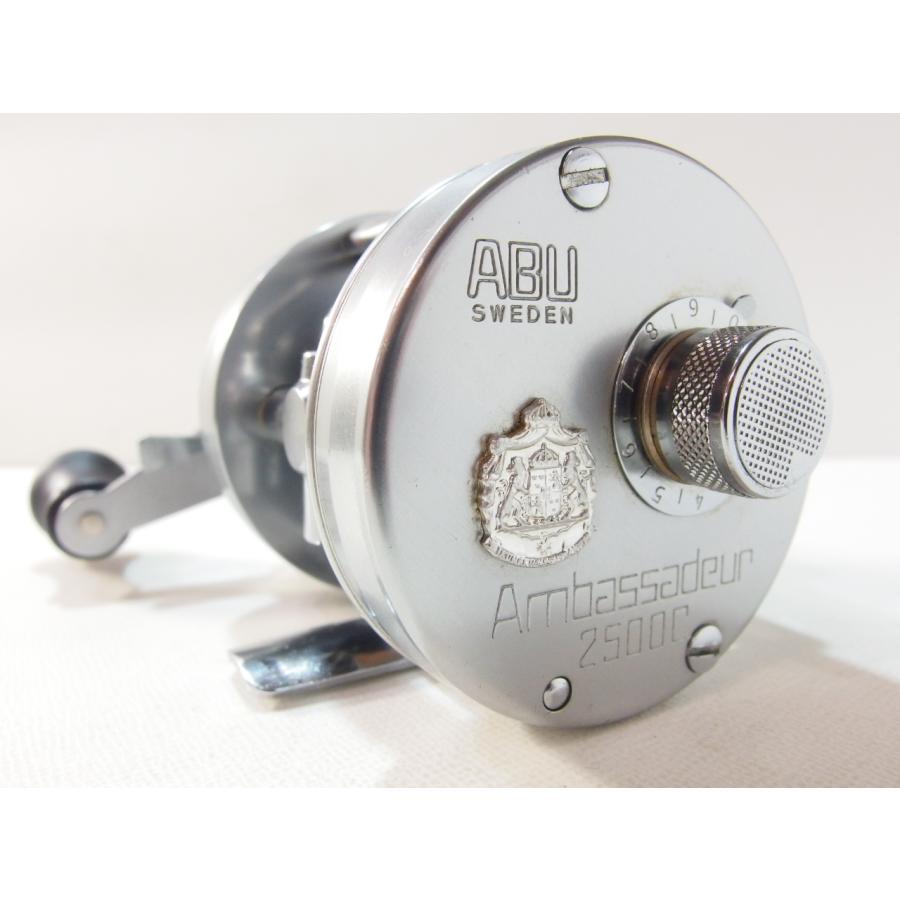 abu 2500C ambassadeur アブ　復刻 美品　基幹良好　シルバー アブ アンバサダー 2500C シルバー ABU ambassadeur 右巻き ベイト