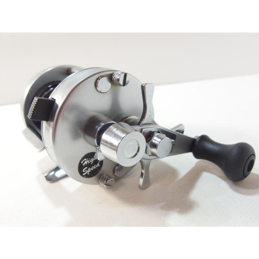 アブ アンバサダー 2500C シルバー ABU ambassadeur 右巻き ベイト