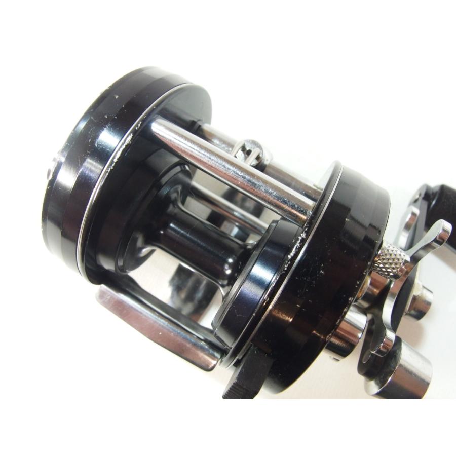 アブ アンバサダー 2500C 黒 ABU ambassadeur ブラック 右巻き ベイト