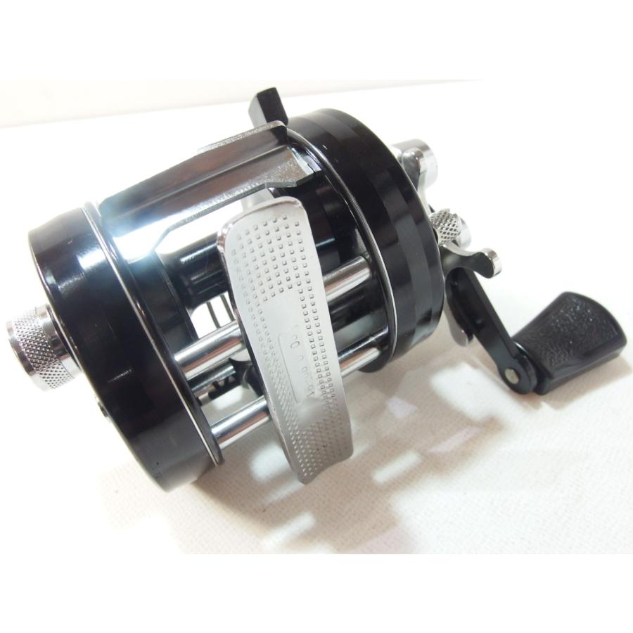 アブ アンバサダー 2500C 黒 ABU ambassadeur ブラック 右巻き ベイト