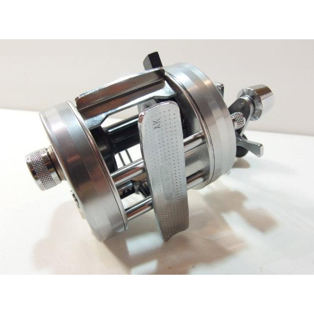 アブ アンバサダー 2500C シルバー ABU ambassadeur 右巻き ベイト