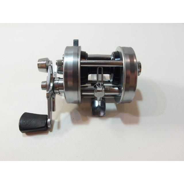 アブ アンバサダー 2500C シルバー 76年 ABU ambassadeur 右巻き