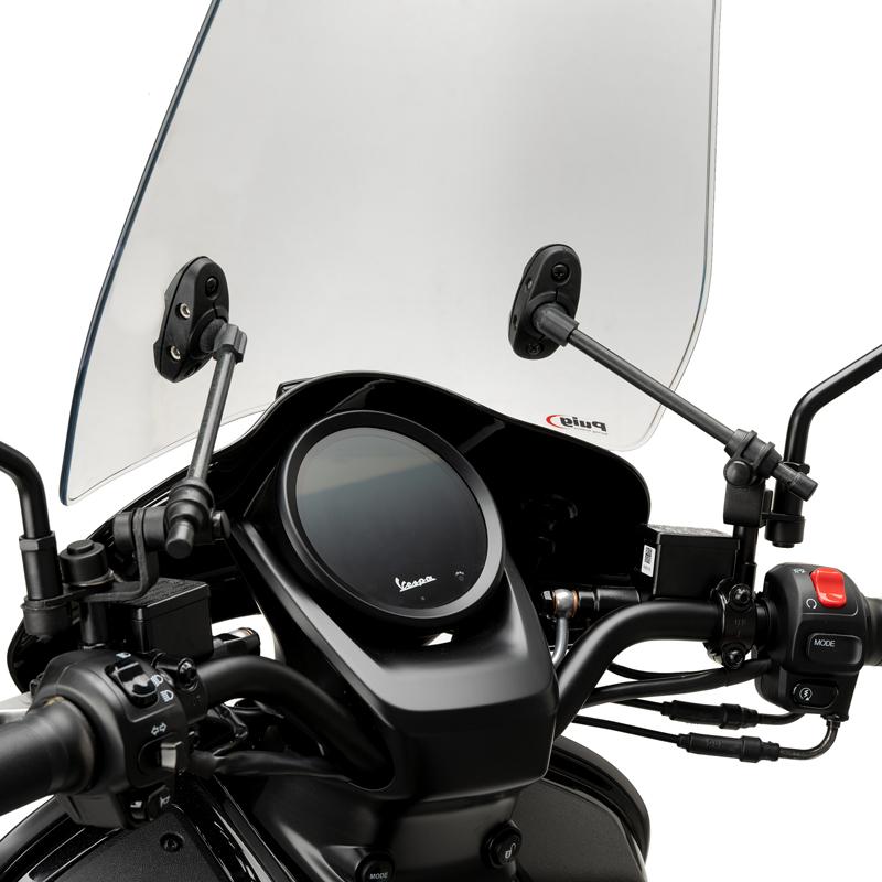 Puig（プーチ） Puig 21965H WINDSHIELD TRAFIC [SMOKE] VESPA GTV 300