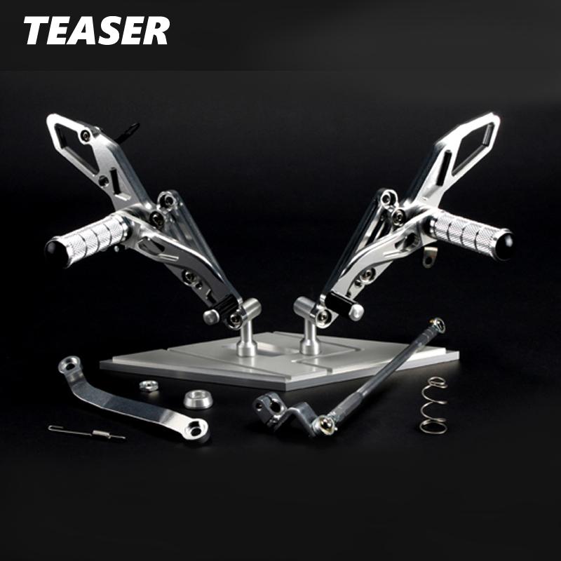 コンポジションスポーツ 、エアリステップの2足まとめ売り TEASER(ティーザー) [A1J2S] ステップ SILVER 3ポジション CB400SF