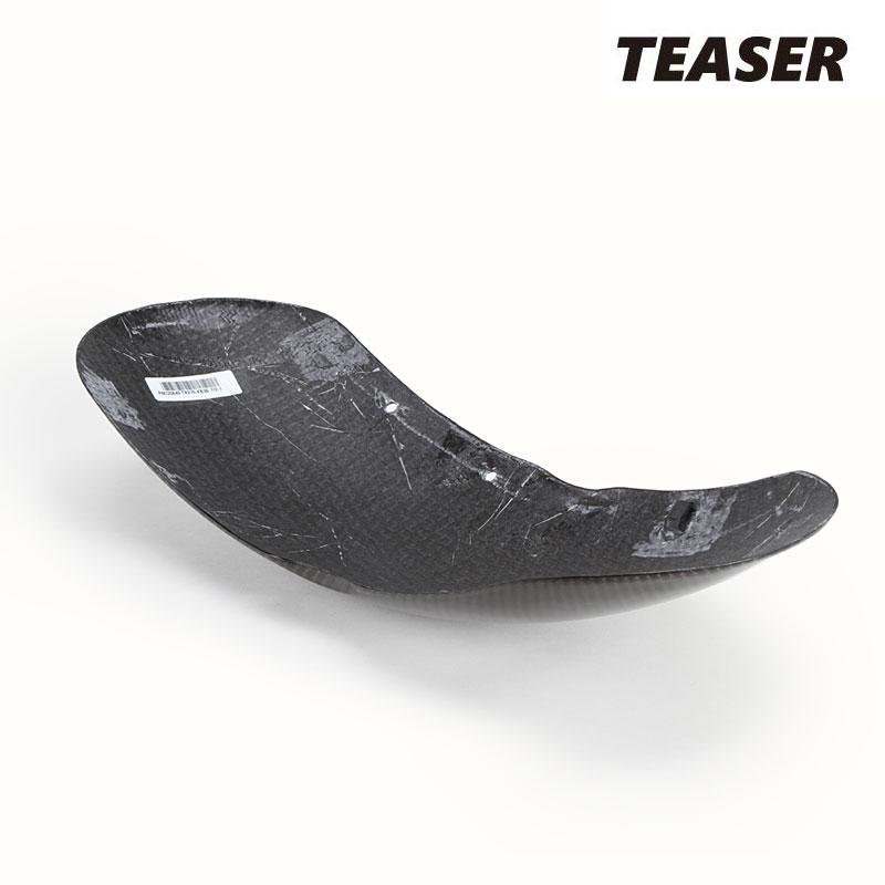 triumph rocket3R カーボンフェンダー TEASER FFT03G FRONT FENDER【DRY CARBON HG】TRIUMPH ROCKET3