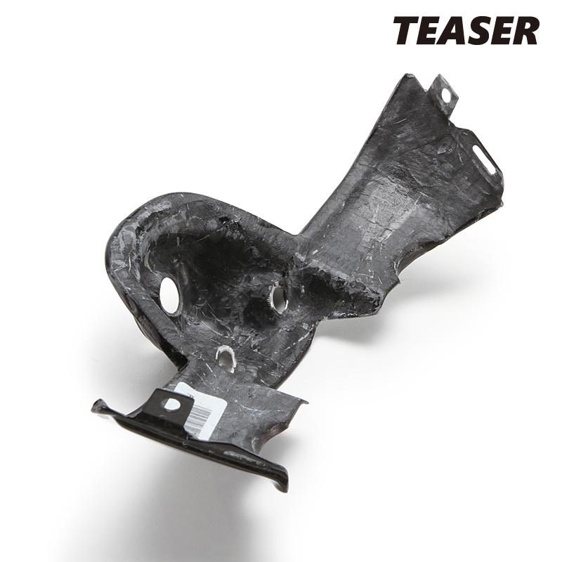 TEASER KCD07G KEY COVER [DRY CARBON HG] DUCATI PANIGALE V4R (22-) ティーザー カーボン キー カバー_1