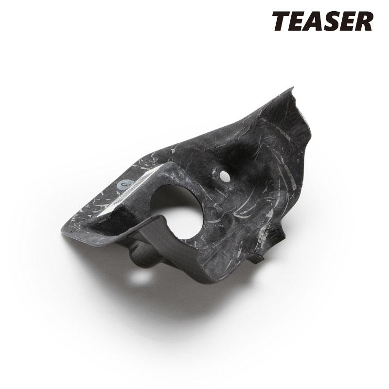 TEASER KCD08G KEY COVER [DRY CARBON HG] DUCATI DIAVEL V4 (23-) ティーザー カーボン キー カバー_1