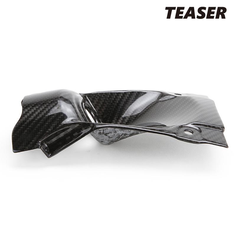 TEASER KCK03G KEY COVER [DRY CARBON HG] Kawasaki Z90- (17-23) ティーザー カーボン キー カバー_3
