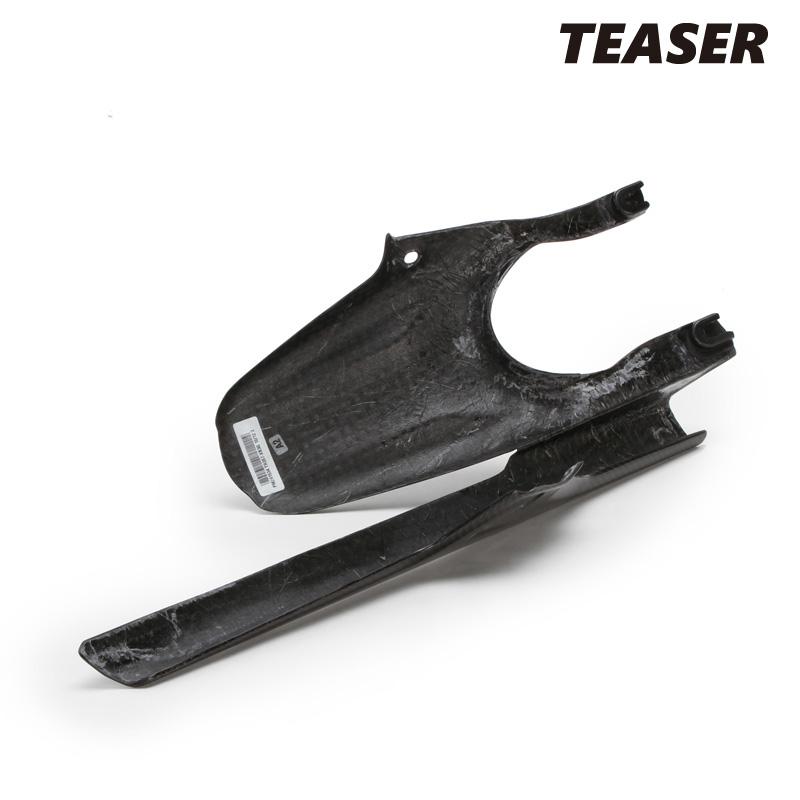 TEASER RFT09G REAR FENDER [DRY CARBON HG] TRIUMPH DAYTONA 660 (23