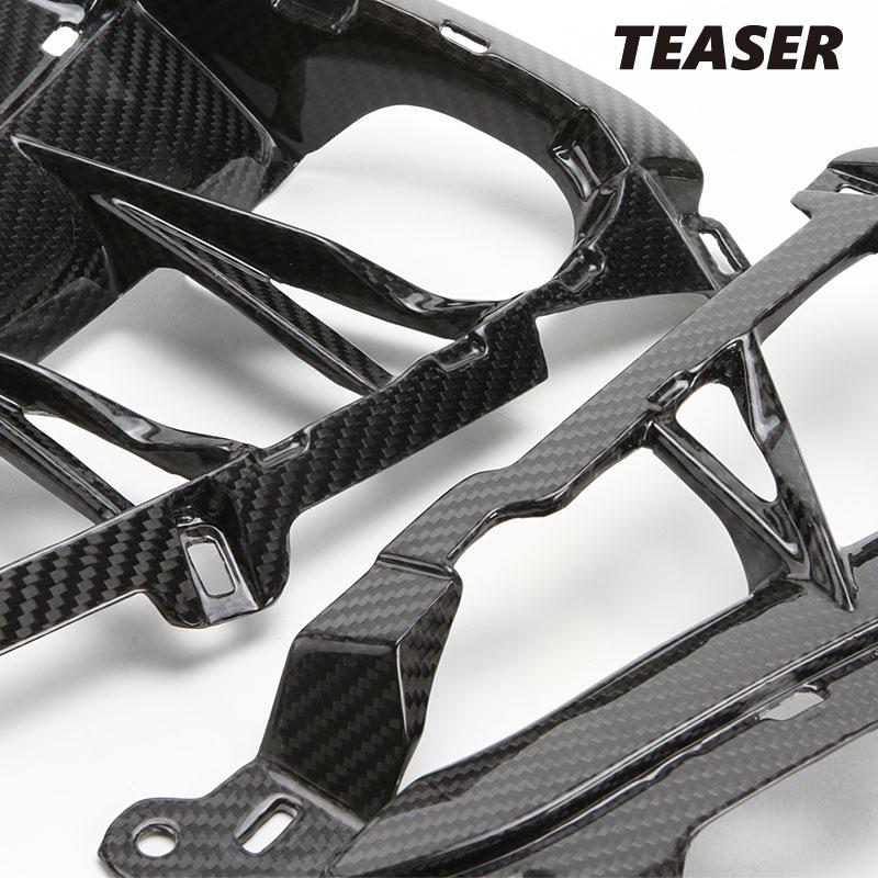 SUZUKI ブラックタンクとサイドパネルセット TEASER SPS04G SIDE PANELS with WINGLETS [DRY CARBON HG] SUZUKI