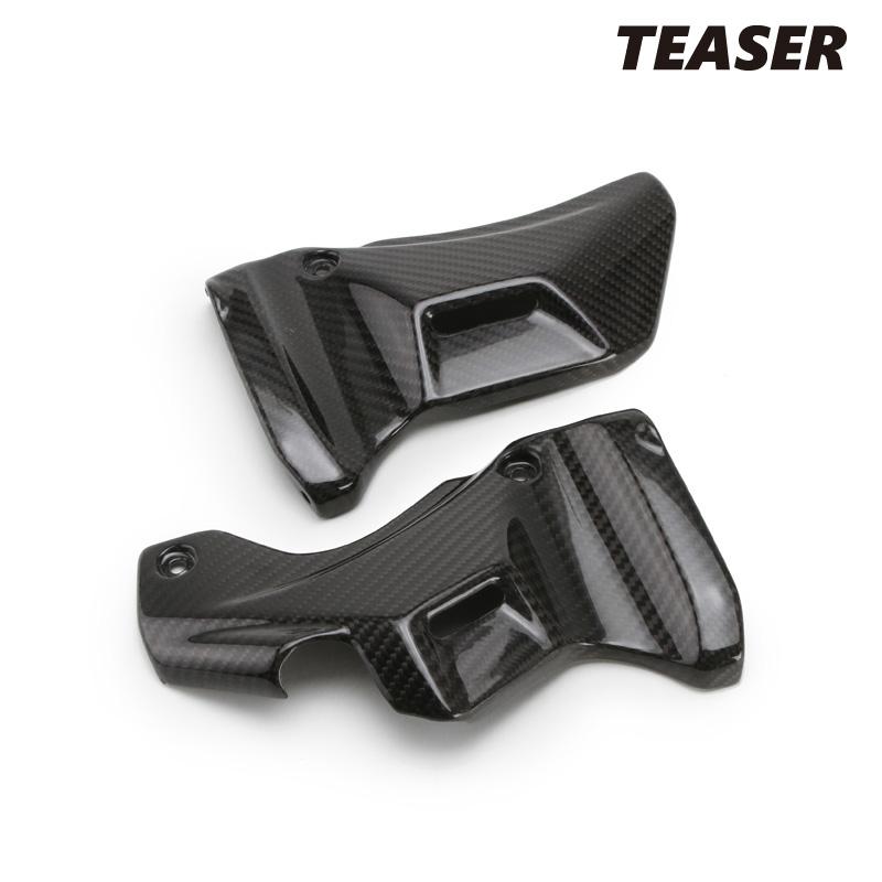 TEASER TFK02G NECK FRAME COVERS[DRY CARBON HG] Kawasaki Z900RS (18