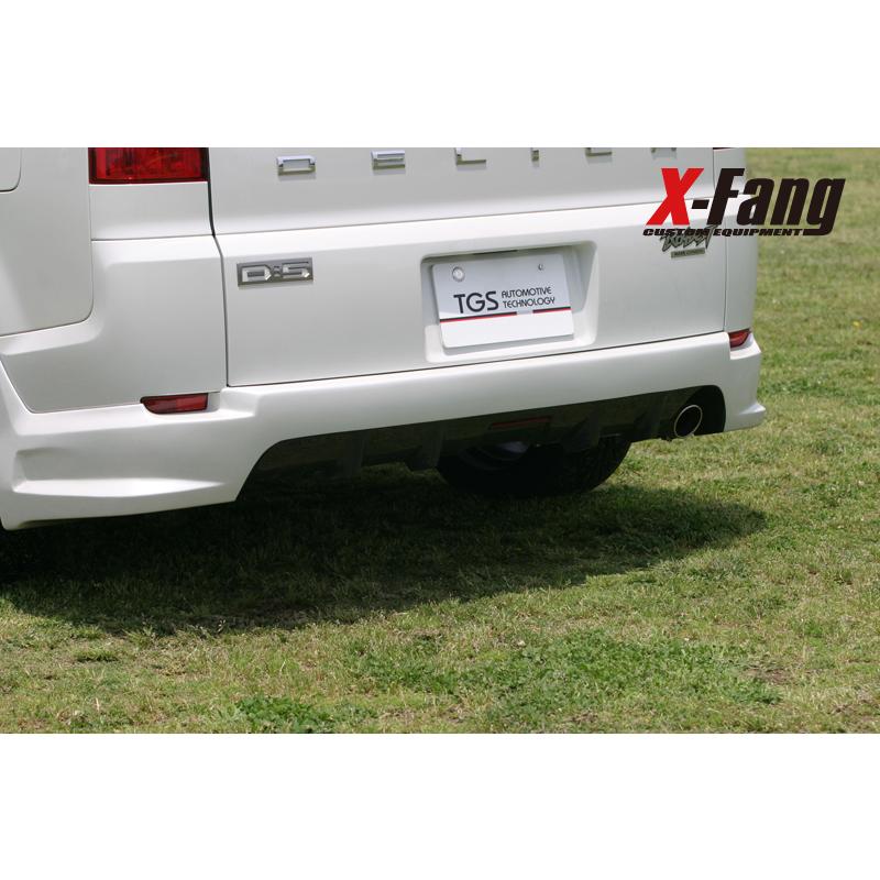X-Fang TGSRBR401A Modified Rear Bumper ROADEST モディファイドリアバンパー ローデスト カーボン/FRP仕様 [適合]DELICA D:5 ROADESTの画像