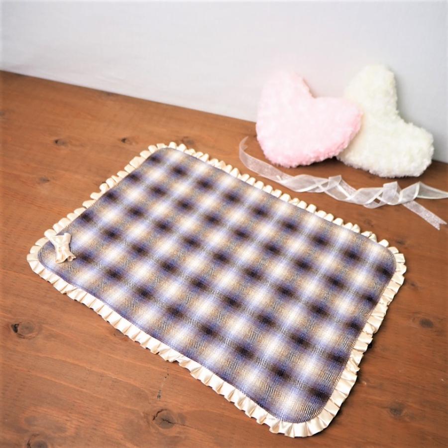 1324.カフェマット50×71 ファミリアのようなチェック ハンドメイド犬