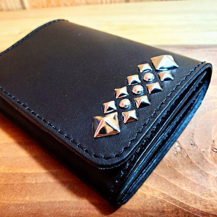 栃木レザー 二つ折り財布 USAスタッズ ハンドメイドウォレット