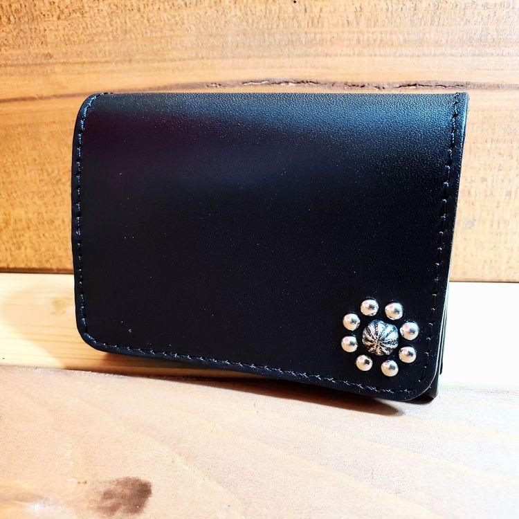 使いやすいサイズ 二つ折り財布 USAスタッズ ウォレット 栃木レザー