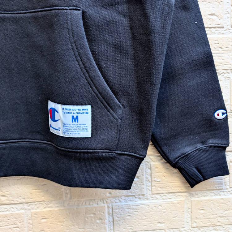 30％OFF】Champion （チャンピオン） ハーフジップ スウェットシャツ