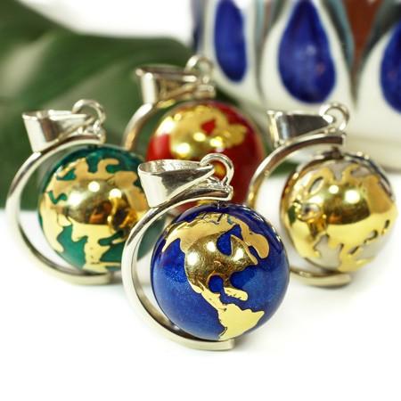 メキシコ Musical Ball ミュージカルボール 地球儀 ペンダントトップ ６色 musicball01 民族アクセサリー専門店ラパヌイ 通販 Yahoo ショッピング