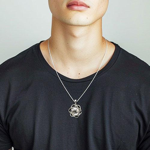 レア★モルダバイト メテオライト シルバーカラー ネックレストップ 楽天市場】ギベオン隕石 モルダバイト スターリングシルバー