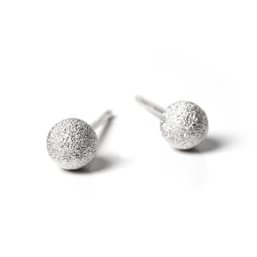 11/28午後値上げ実施】 K18 スターダスト スタッドピアス 4mm