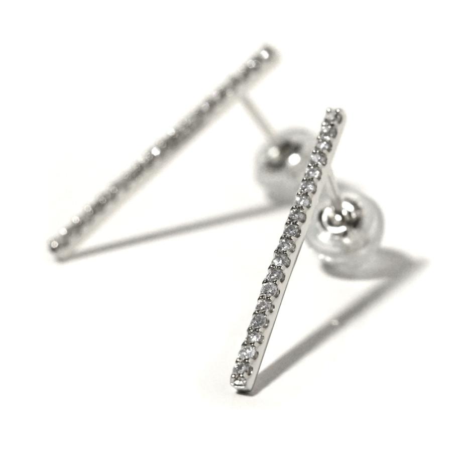 K18 リーニュ ダイヤモンド ピアス 細かく上品なピアス。 ダイヤ 18k