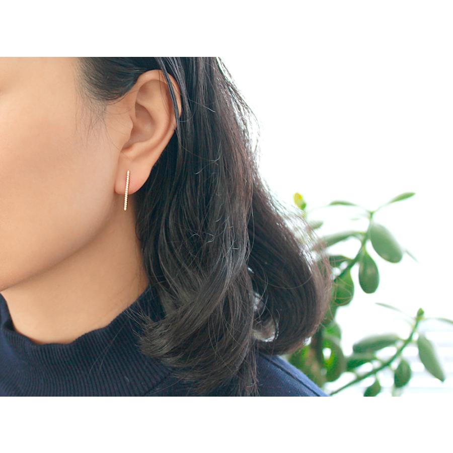 K18 リーニュ ダイヤモンド ピアス 細かく上品なピアス。 ダイヤ 18k