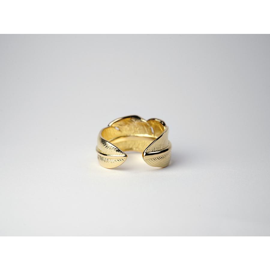 羽根モチーフの金色リング k18 11/28午後値上げ実施】 K18 プルマ リング レディース 羽 フェザー