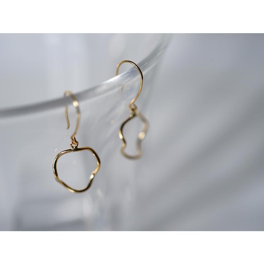 K18 プルプ ピアス レディース 揺れる 18k 18金 アメリカンピアス