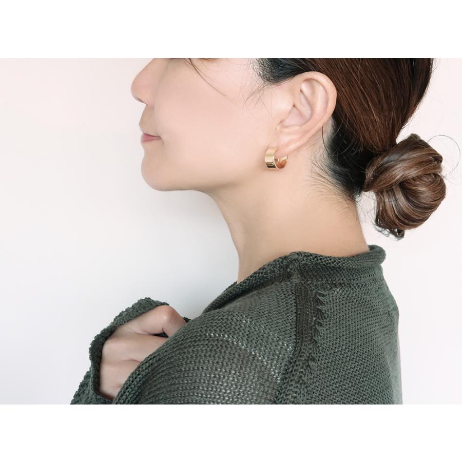 K18 フラッター フープピアス 15mmx8mm レディース 幅広 18K 18金 Pt プラチナ 大きい フラットバンド 平打ちピアス rpakr216123の画像