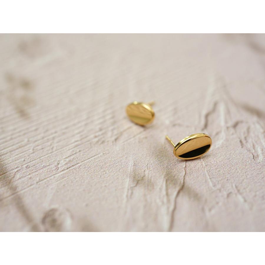 18金翡翠オーバル型スタッドピアス K18 グッタ ピアス レディース