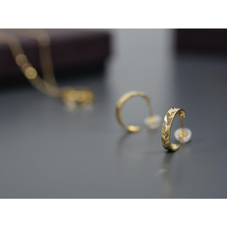 K18 麦穂 フープピアス レディース 女性用 麦の穂 稲穂 18k 18金 ゴールド Pt プラチナ ヘリンボーン 地金ピアス rpaub6423の画像