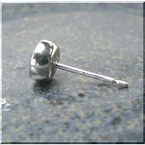 ダイヤモンド ピアス 片耳 片方 プラチナ Pt900 約0.3ct