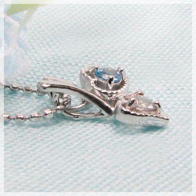 K10ホワイトゴールド アクアマリンペンダント❣️ハート❣️ 2月 11月 の誕生石 アクアマリン ブルートパーズ K10ホワイトゴールド