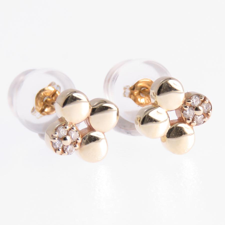 ✨未使用✨　K10 ピアス　フラワー　ダイヤモンド　花　クローバー　プレゼント K10WG ダイヤモンドフラワー 花 軟骨ピアス・ボディピアス
